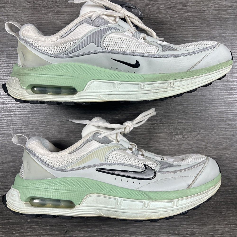 Nike Air Max Bliss White Shoes Sneakers Women's Size 9.5 Vtg Look Chunky YTK